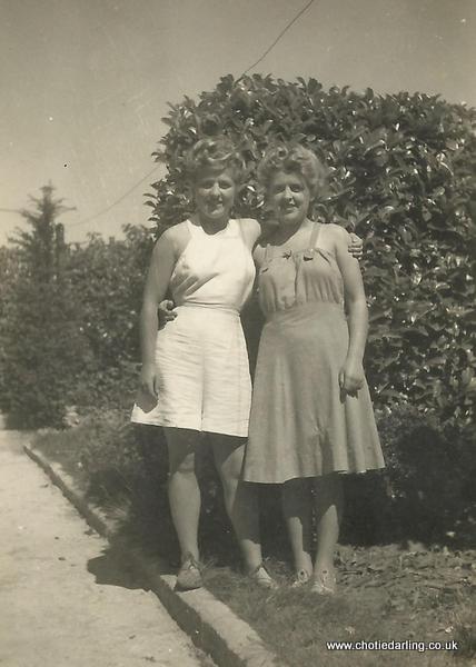 Barbara and Beryl Chalkley 001