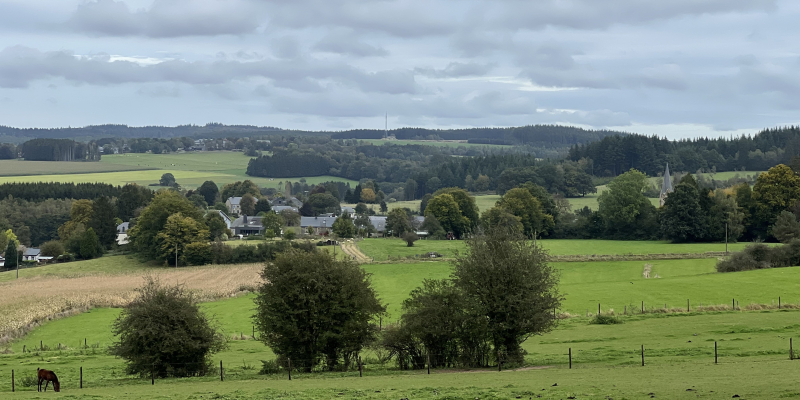 Hatrival from the west (2)